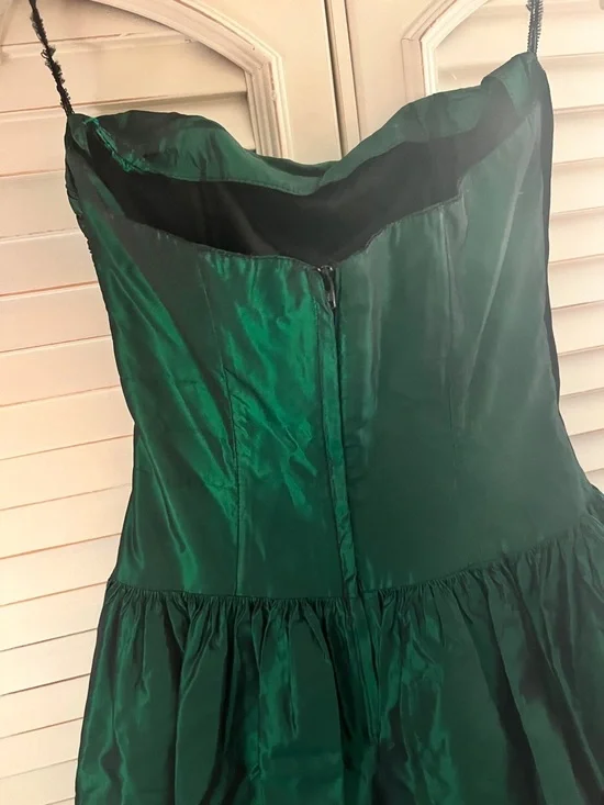 Rare Vintage Gunne Sax Emerald Green and Black Party Dress with Decorative Bow - Picture 6 of 8